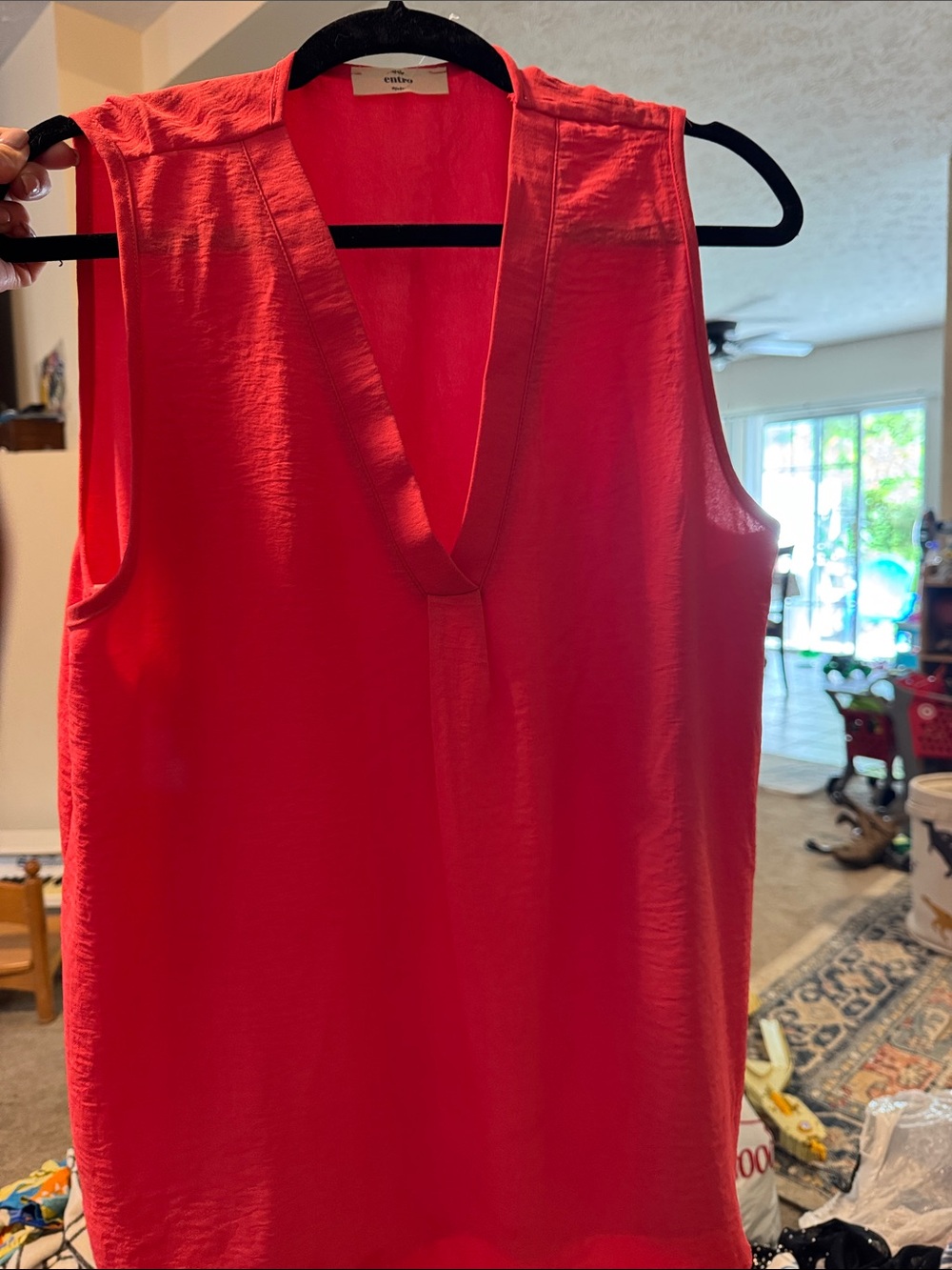 entro Bright pink V-Neck Sleeveless Camisole